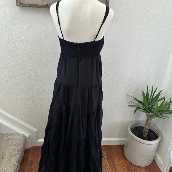 Abercrombie & Fitch black maxi dress tiered ruched skirt size M NWT - Picture 3 of 8